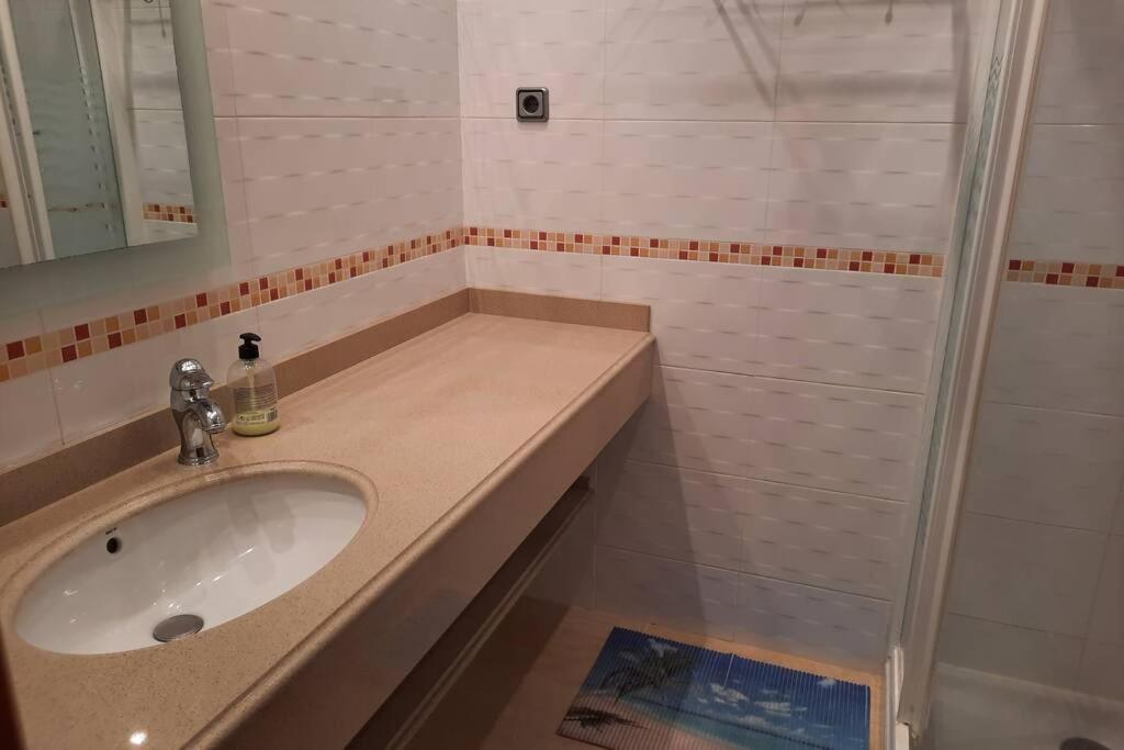 Apartamento Con Piscina, En Primera Linia De Mar. Cambrils Exteriör bild